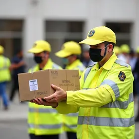 uniformes da rede pública