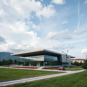 centro poliesportivo