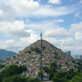montanha de lixo